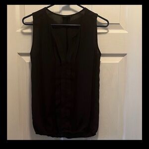 RW&CO. Black Sleeveless Blouse